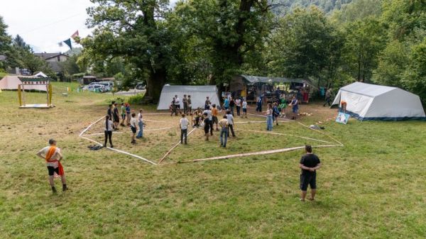 Clicca per vedere l'immagine alla massima grandezza