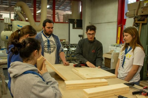 Clicca per vedere l'immagine alla massima grandezza