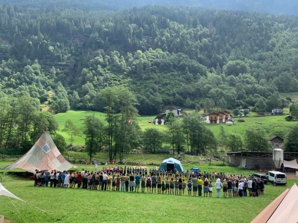 Clicca per vedere l'immagine alla massima grandezza