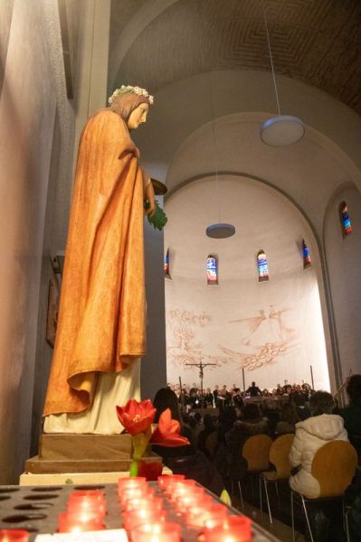 Clicca per vedere l'immagine alla massima grandezza