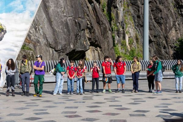 Clicca per vedere l'immagine alla massima grandezza