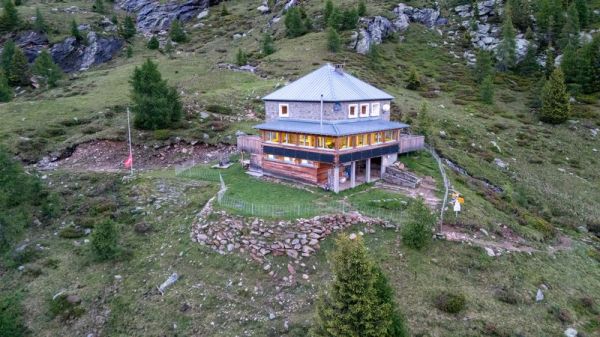 Clicca per vedere l'immagine alla massima grandezza