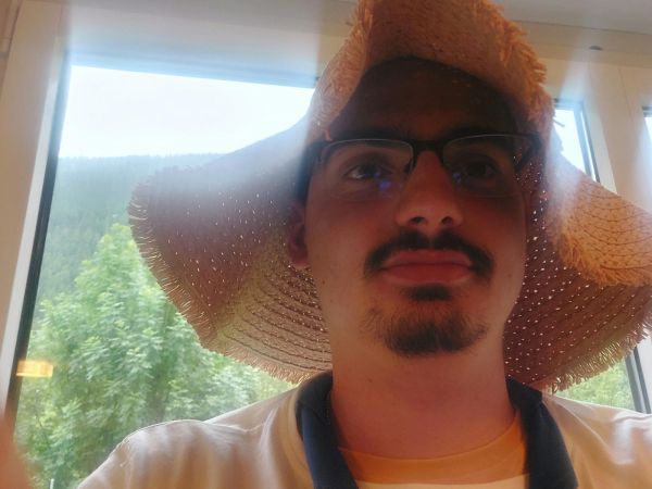 Clicca per vedere l'immagine alla massima grandezza